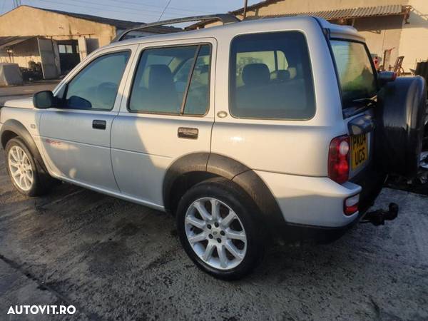 dezmembrez land rover freelander td4 - 5