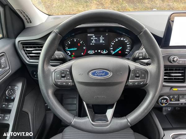 Ford Focus 1.5 EcoBlue Start-Stopp-System TITANIUM DESIGN - 14