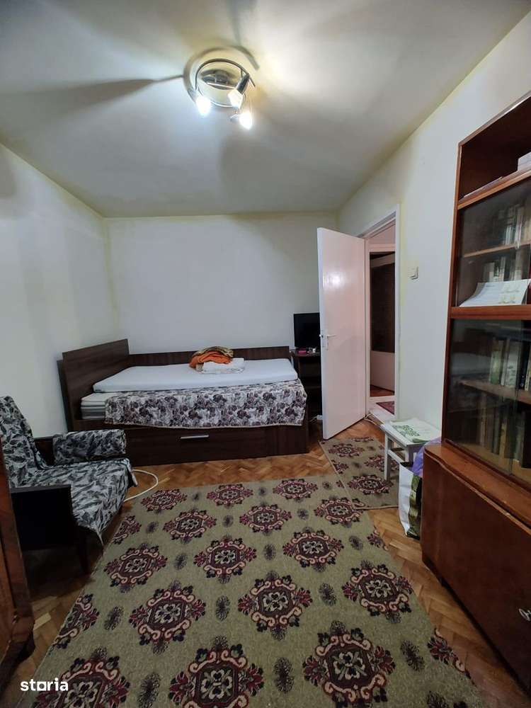 Apartament 3 camere, decomandat etajul 1,zona Progresul - Imagine principală: 4/14