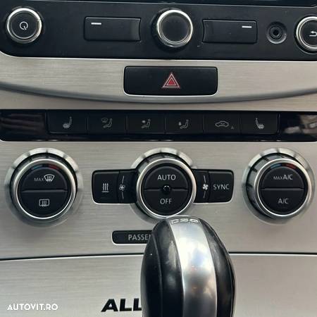 Volkswagen Passat Alltrack 2.0 TDI 4Motion BMT - 12