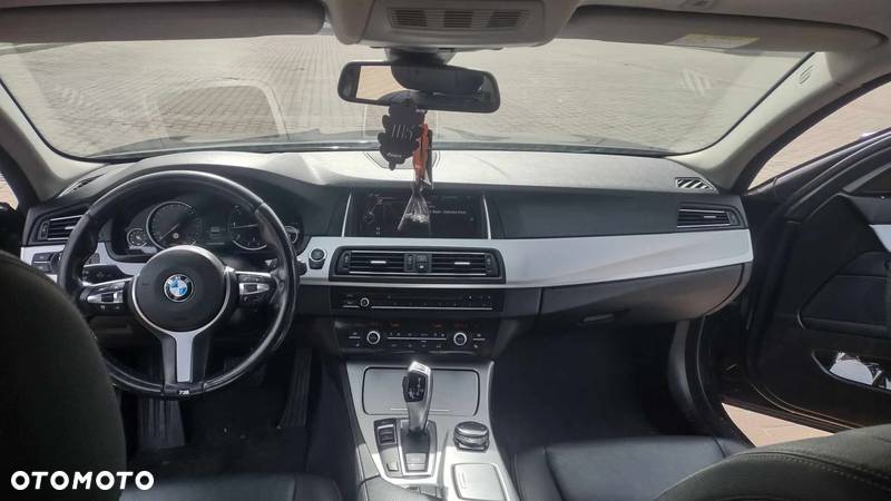 BMW Seria 5 520d Luxury Line - 29