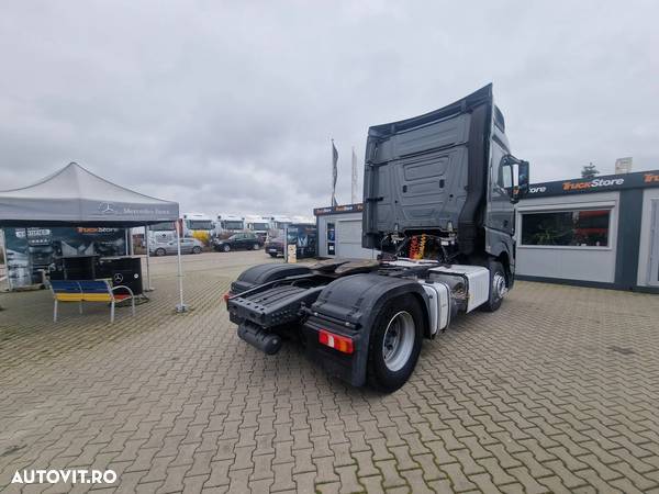 Mercedes-Benz 650000 - 4