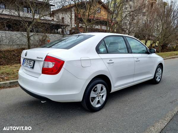 Skoda RAPID 1.4 TDI DSG Ambition - 3