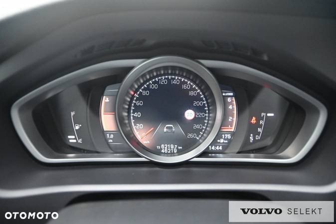 Volvo V40 - 19