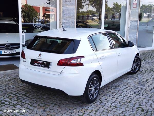 Peugeot 308 1.2 PureTech Allure EAT6 - 4