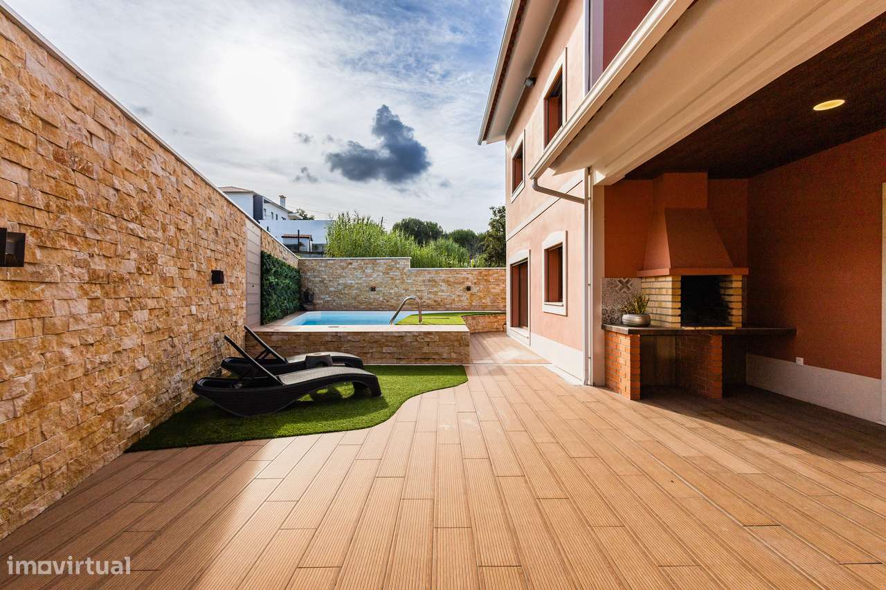 Moradia T4 renovada | Piscina Aquecida - Parceiros-45