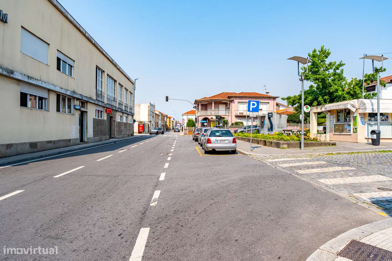 Andar-moradia T2 totalmente remodelado no centro de Valbom - Gondomar-22
