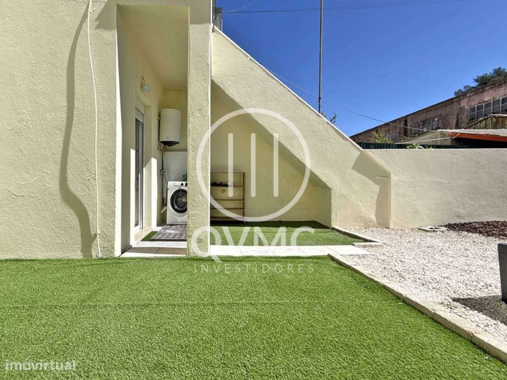 T1 em Camarate pronto a habitar com quintal de 42m2-9