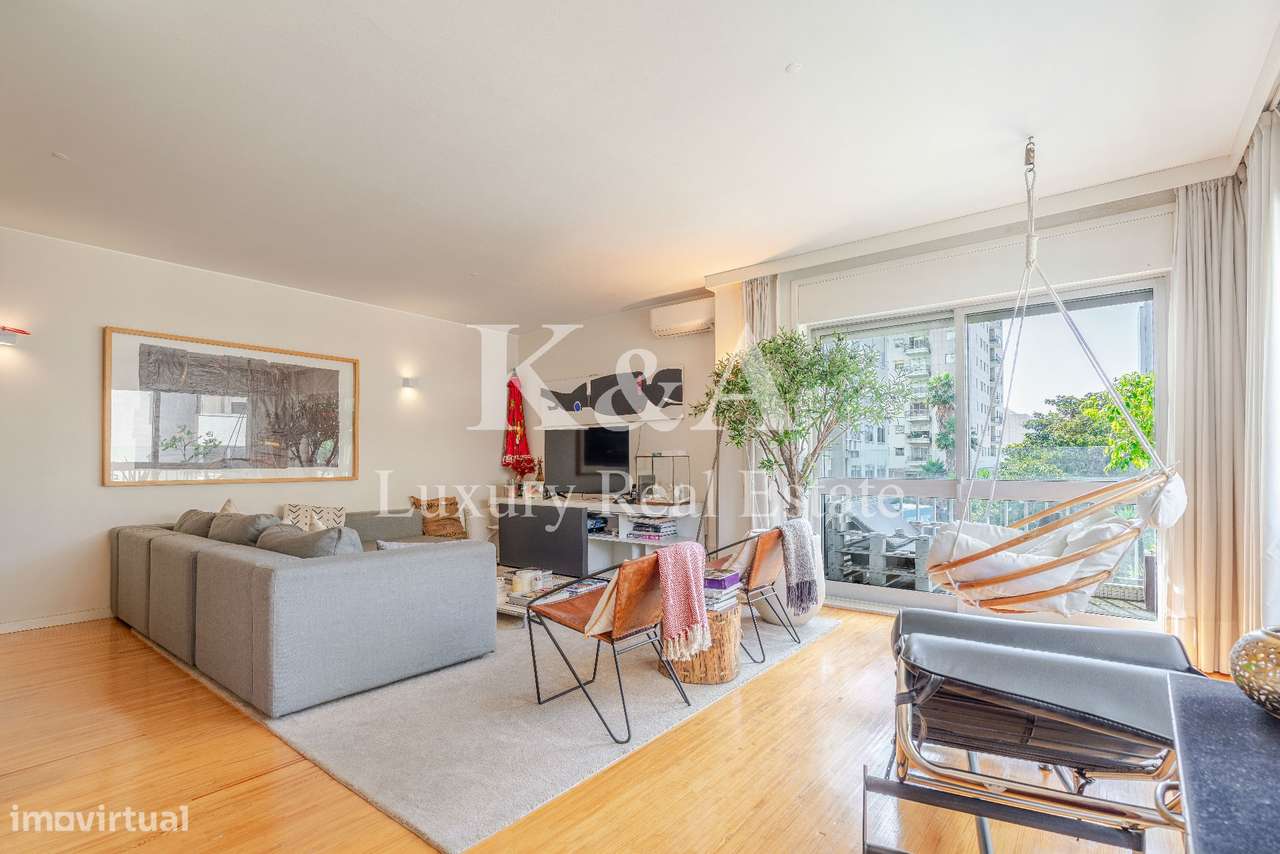 Apartamento T3 (originalmente T5) na Foz - Grande imagem: 2/19