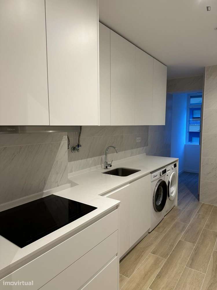 Quarto - localizado em Almada Lisbon - Grande imagem: 5/14