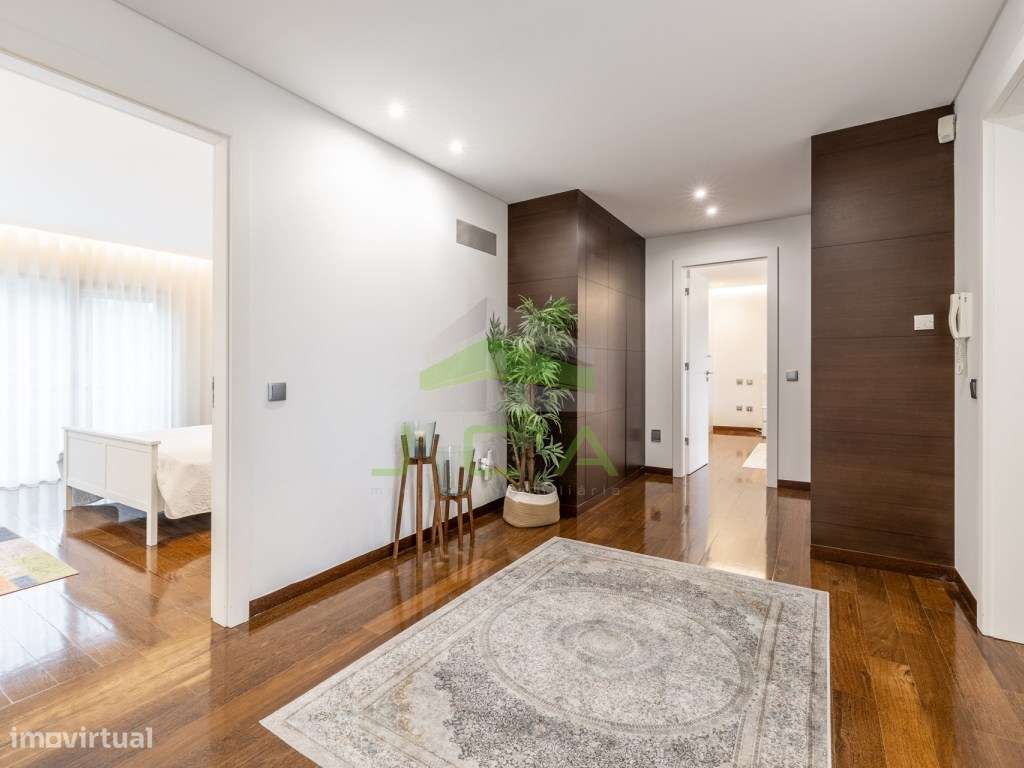 Moradia V4 isolada a 3min de Leiria-29