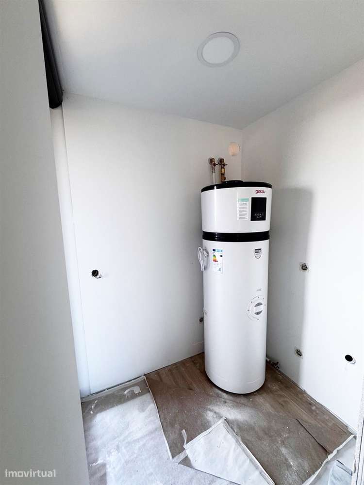 T2 Novo com varanda, garagem -Hospital São João - Universidades-22