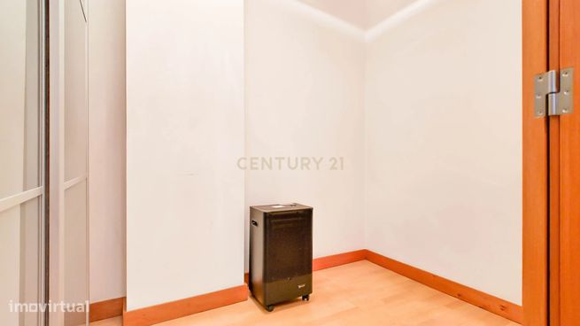 Apartamento T1+1  com garagem no centro de Vila Nova de Gaia-30