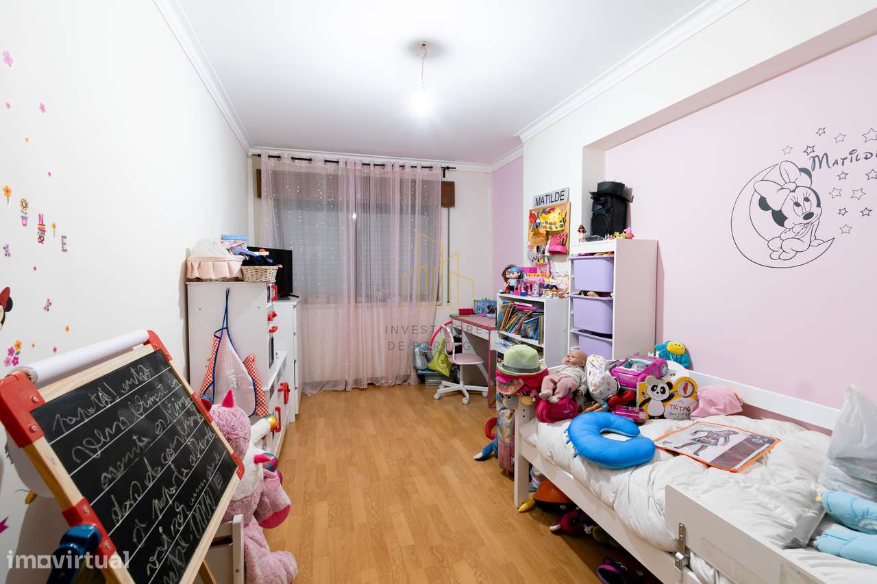 T3 com áreas generosas e excelente localização – Rua Cidade de Belg...-11