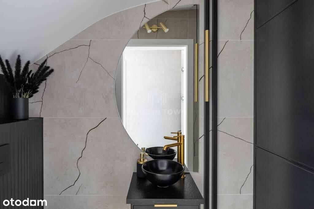 Atrakcyjny Dom Wolnostojący na Zamkniętym Osiedlu-6