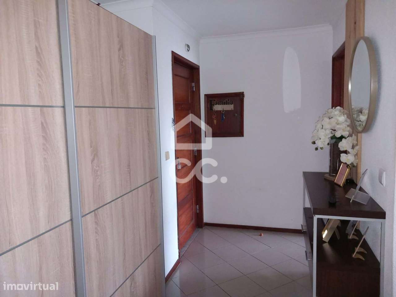 Apartamento T2 Localizado na Rua D. Marcos da Cruz, Leça da Palmeira.-5
