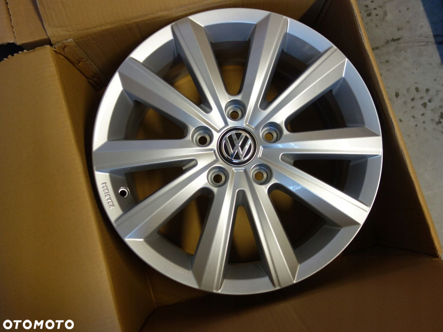 Felgi 17 5x120 Volkswagen T5 T6 Multivan F8224-16 - 9