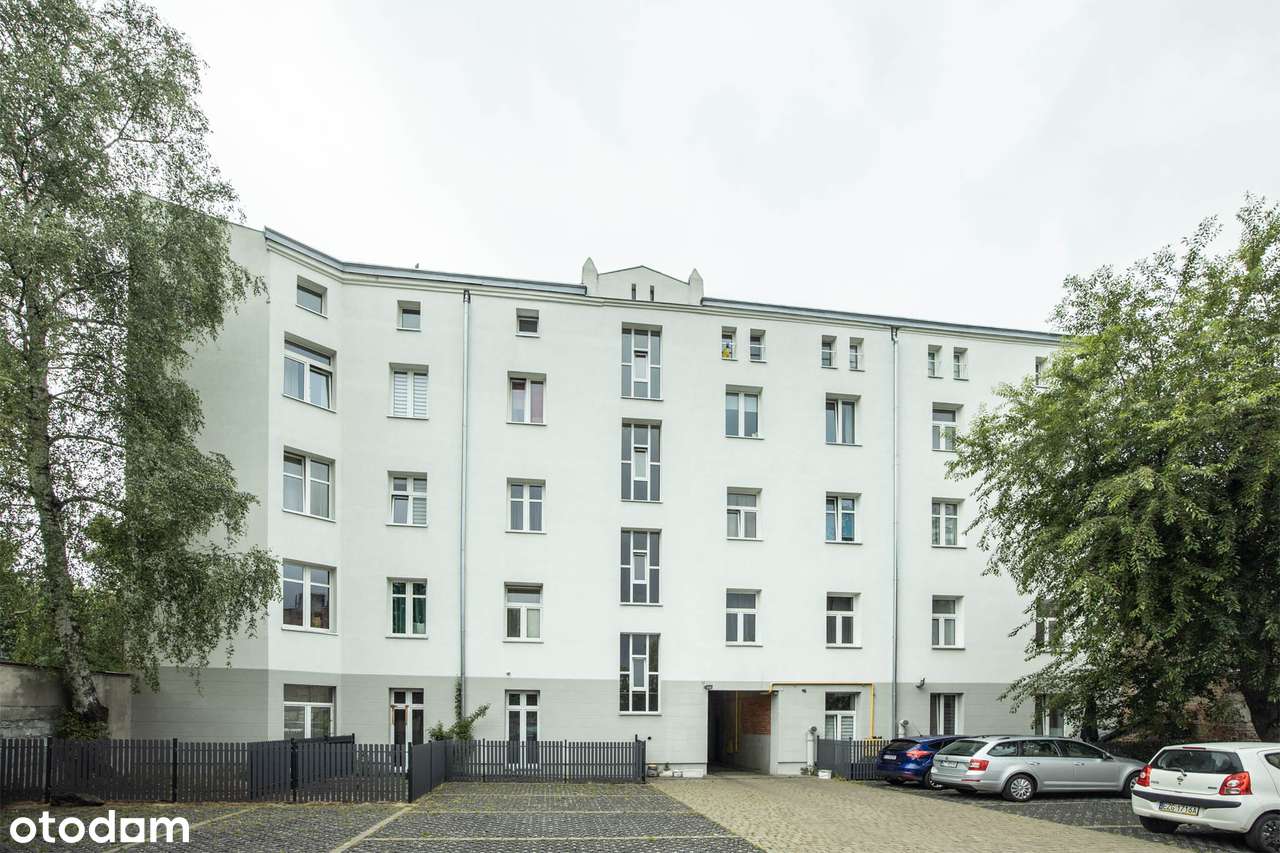 Kompaktowa kawalerka z antresolą i m postojowym, ul Poznańska-19