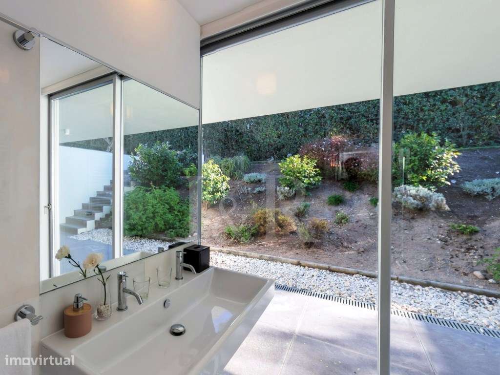 Moradia T4 com jardim e piscina junto à Lagoa de Óbidos-10