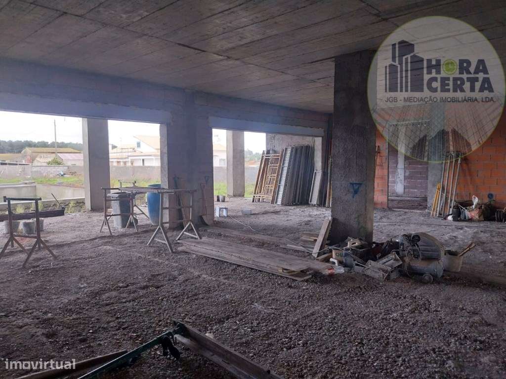 Moradia V6 em Foros de Salvaterra!-20