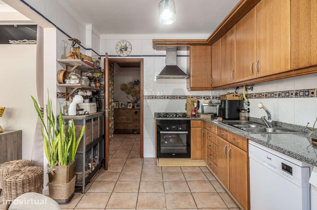 Apartamento T2 Rés-do-Chão com arrecadação, no Pinhal Novo-4