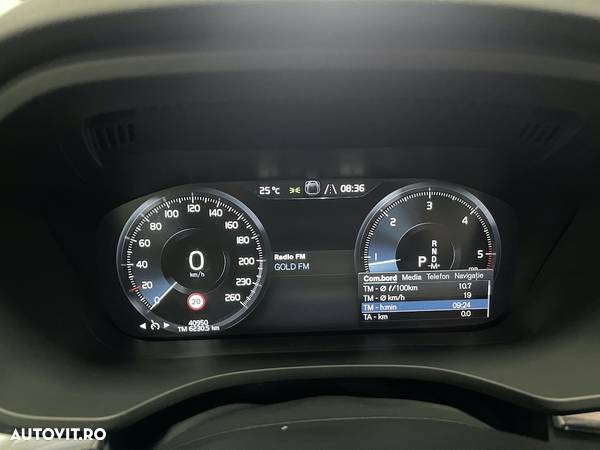 Volvo XC 60 B4 MHEV AWD Momentum - 19