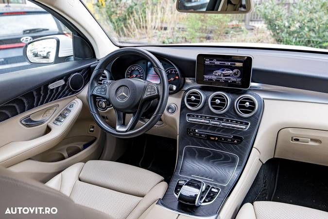 Mercedes-Benz GLC Coupe 350 e 4MATIC - 17