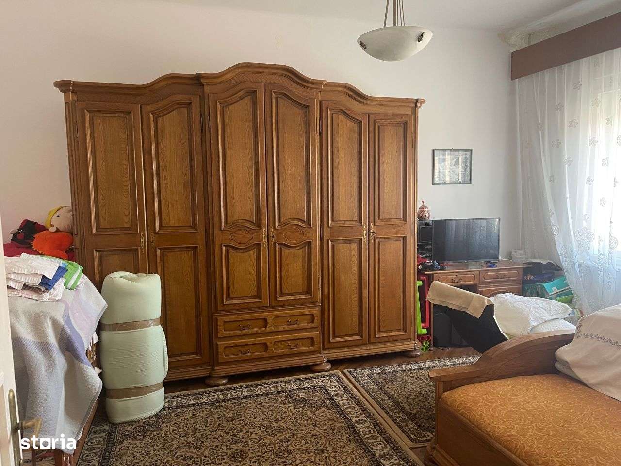 Apartament 4 camere,,cu garaj,Zona Centrala - Imagine principală: 5/8