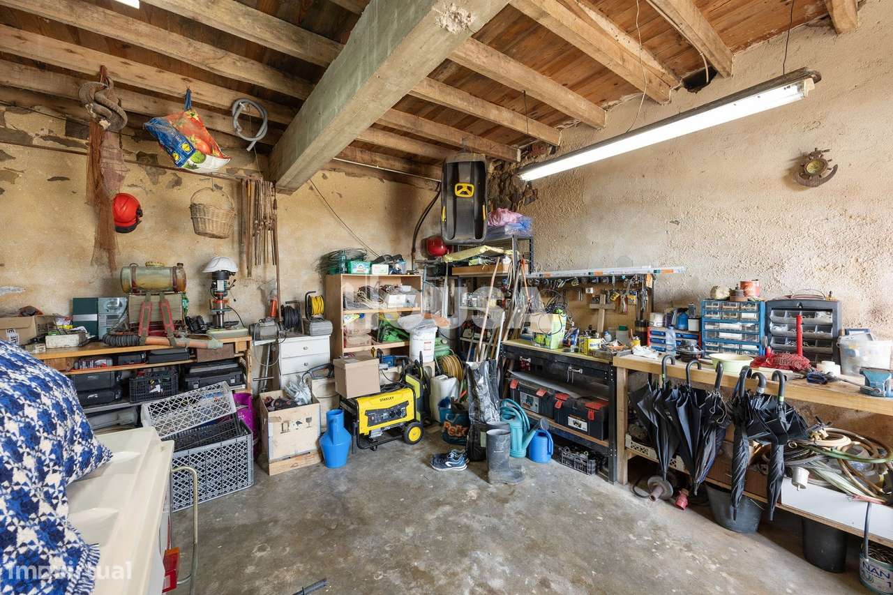 Moradia T3 com terreno de 2.157 m² – Raposeira, Colmeias | Leiria-37