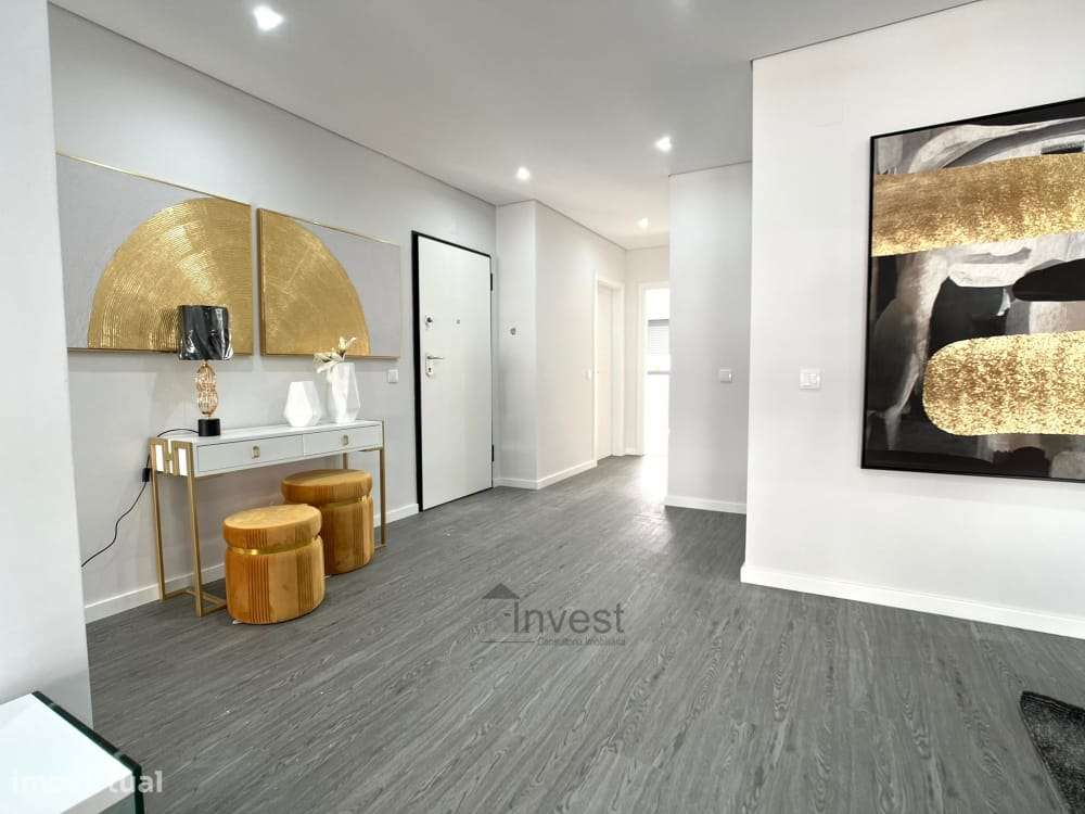 Apartamento T3 Com Piscina e Garagem - Olhão - Grande imagem: 5/21