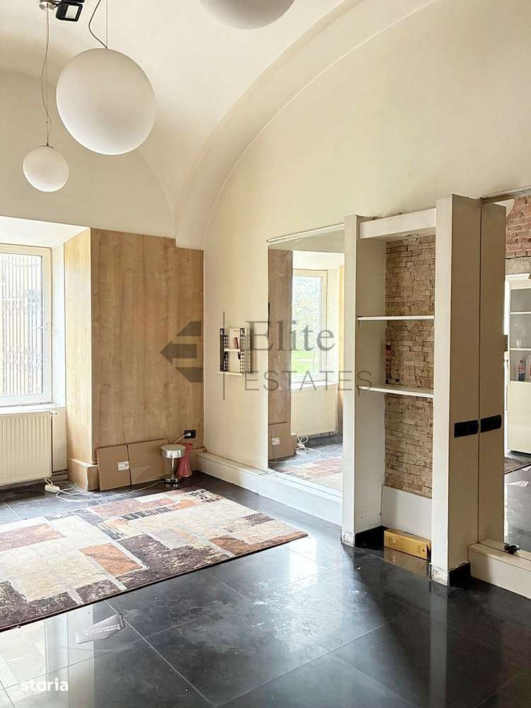 Apartament ultracentral in Pasajul Vulturul Negru din Oradea - Imagine principală: 4/13