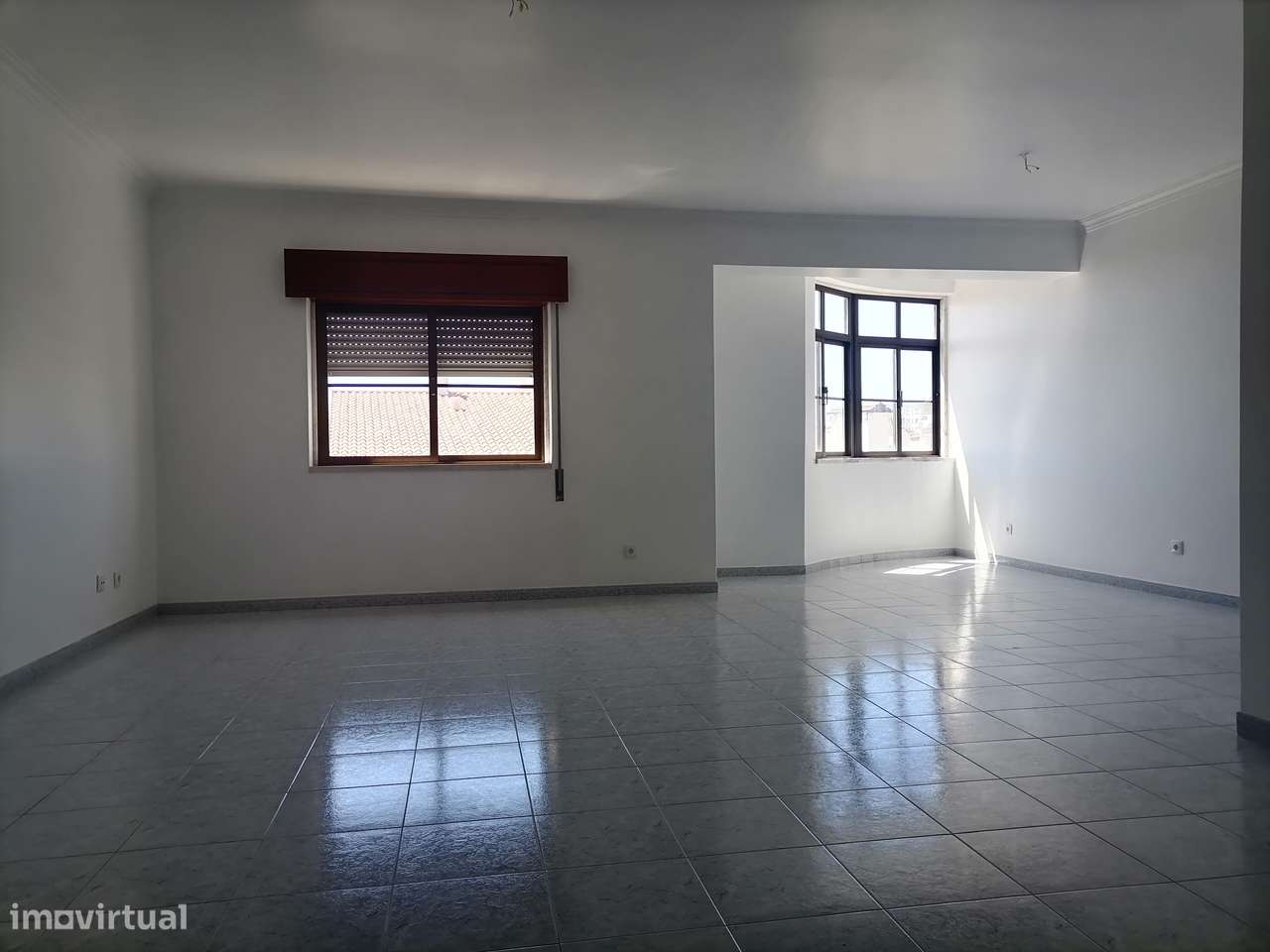 T3 Centro de Queijas, Oeiras. Com Parqueamento e Arrecadação. - Grande imagem: 4/59