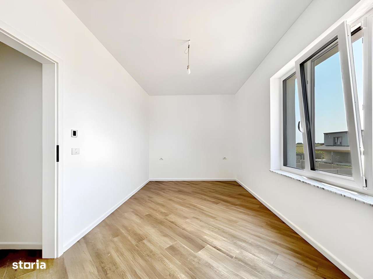 4 Camere | Panouri fotovoltaice | Pompe de caldura| Comision 0-17