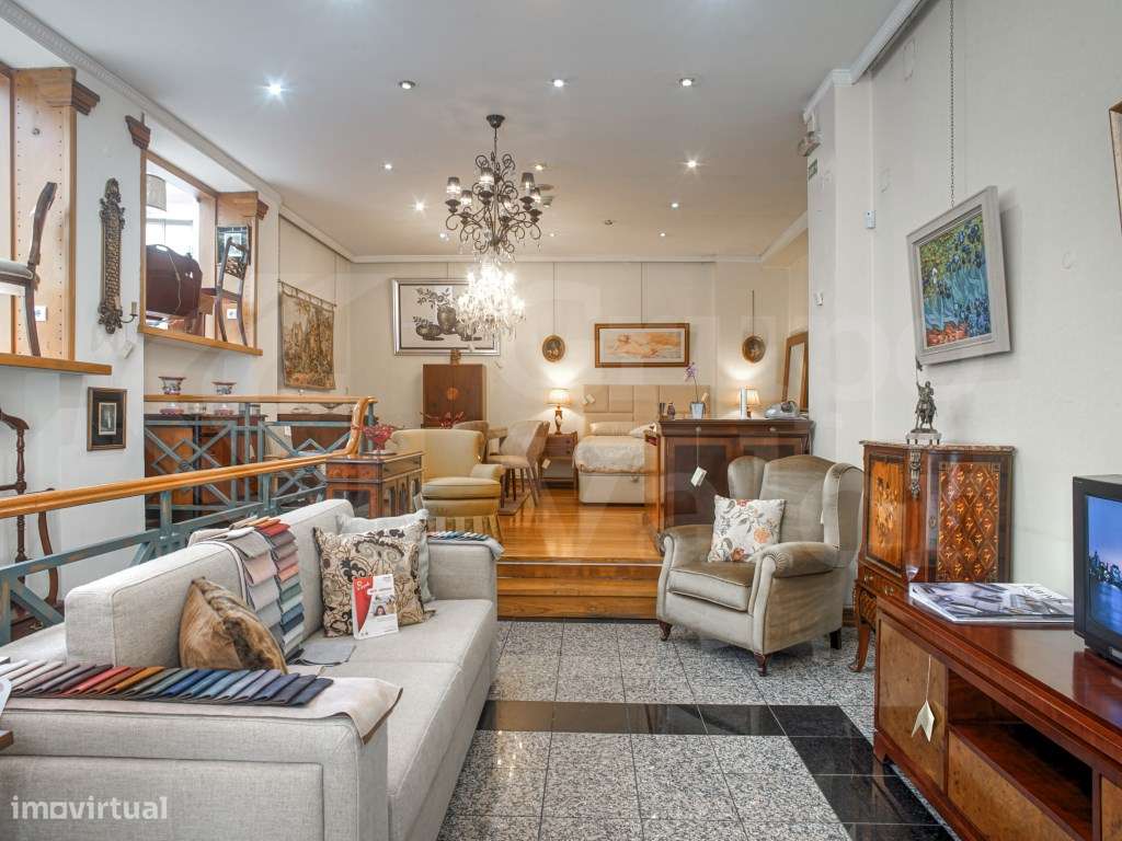 Loja com 270m2 com 2 Montras na Av. Almirante Reis | Lisboa - Grande imagem: 2/19