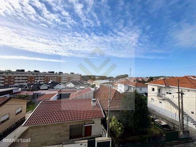 Apartamento T3 Renovado em Mozelos-22