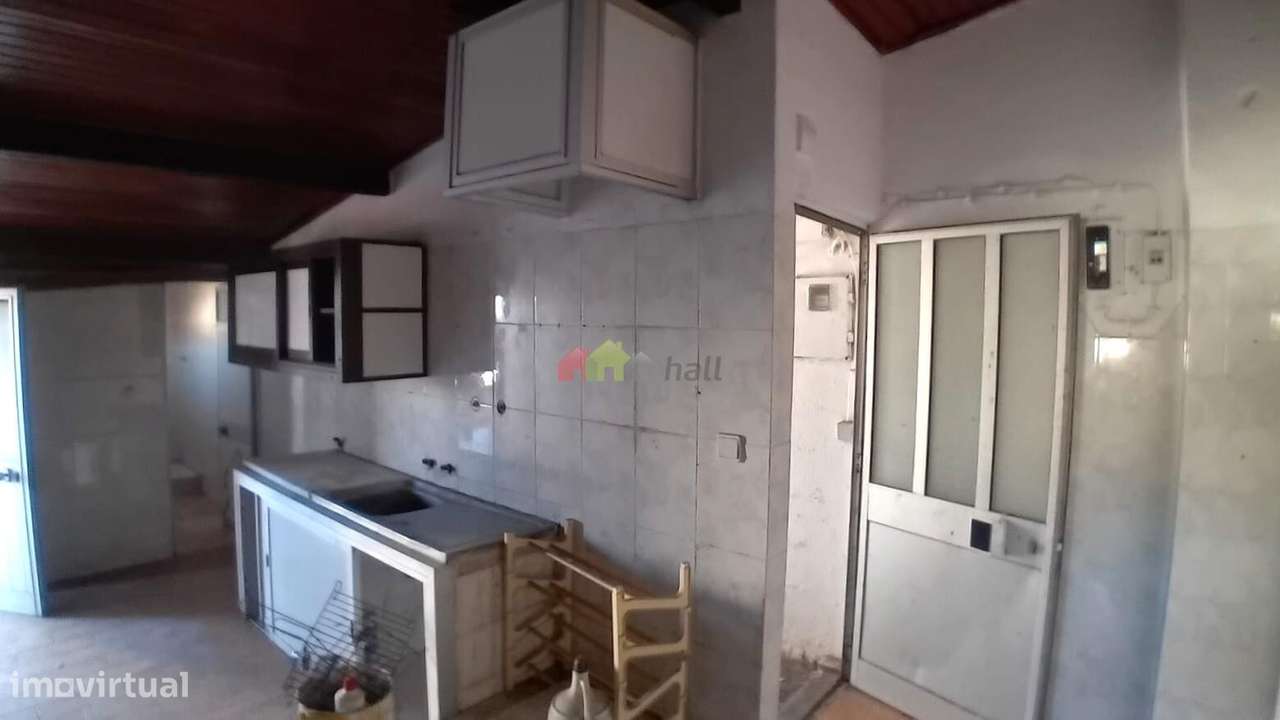 Moradia T4 térrea com anexos na Varzinha - Setúbal-22