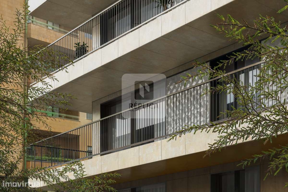 Apartamento T3 com rooftop à Praia de Canidelo-8