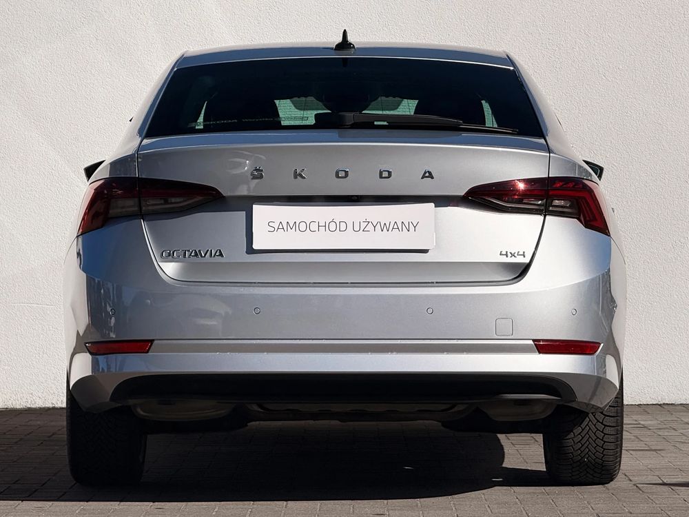 Skoda Octavia 2.0 TSI 4X4 Style DSG 190 KM — zdjęcie 2