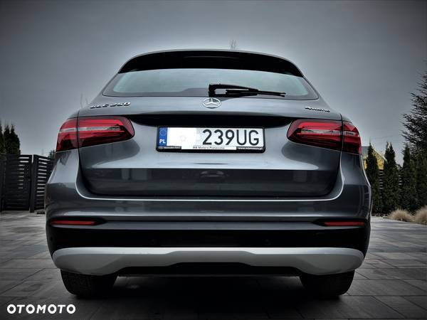 Mercedes-Benz GLC 250 4-Matic - 4