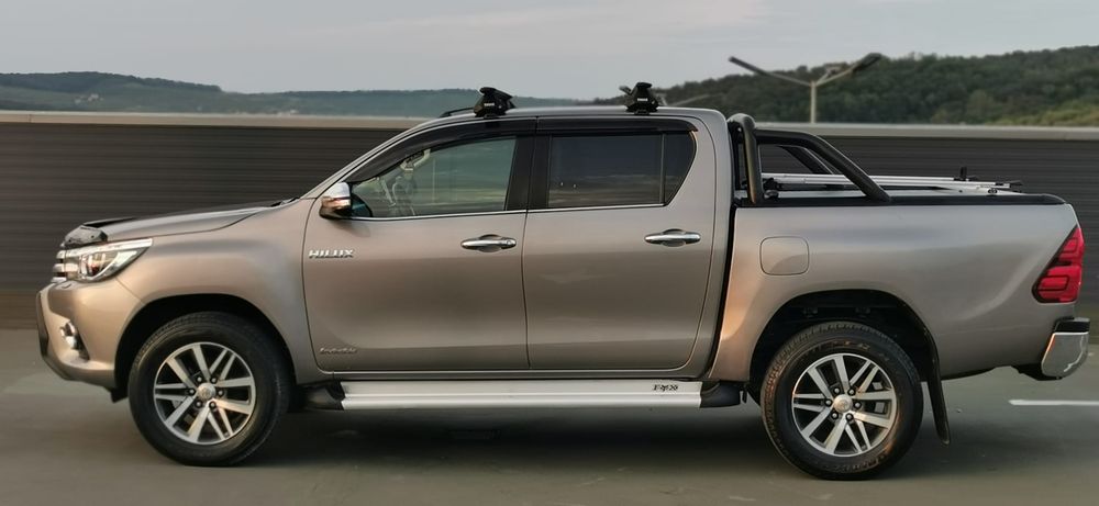 Toyota Hilux 4x4 Double Cab A/T Style 2017