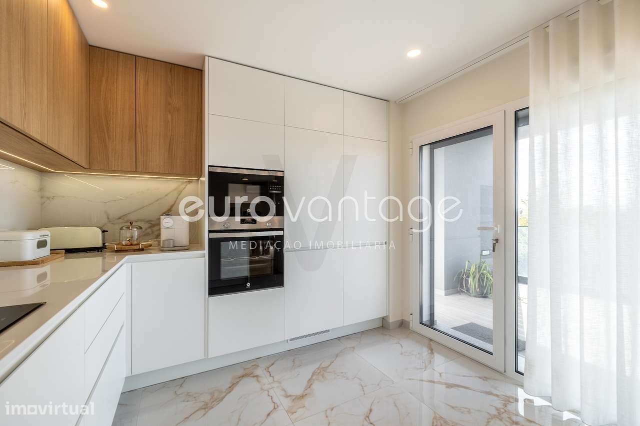 Apartamento T3 de Excelentes áreas-24