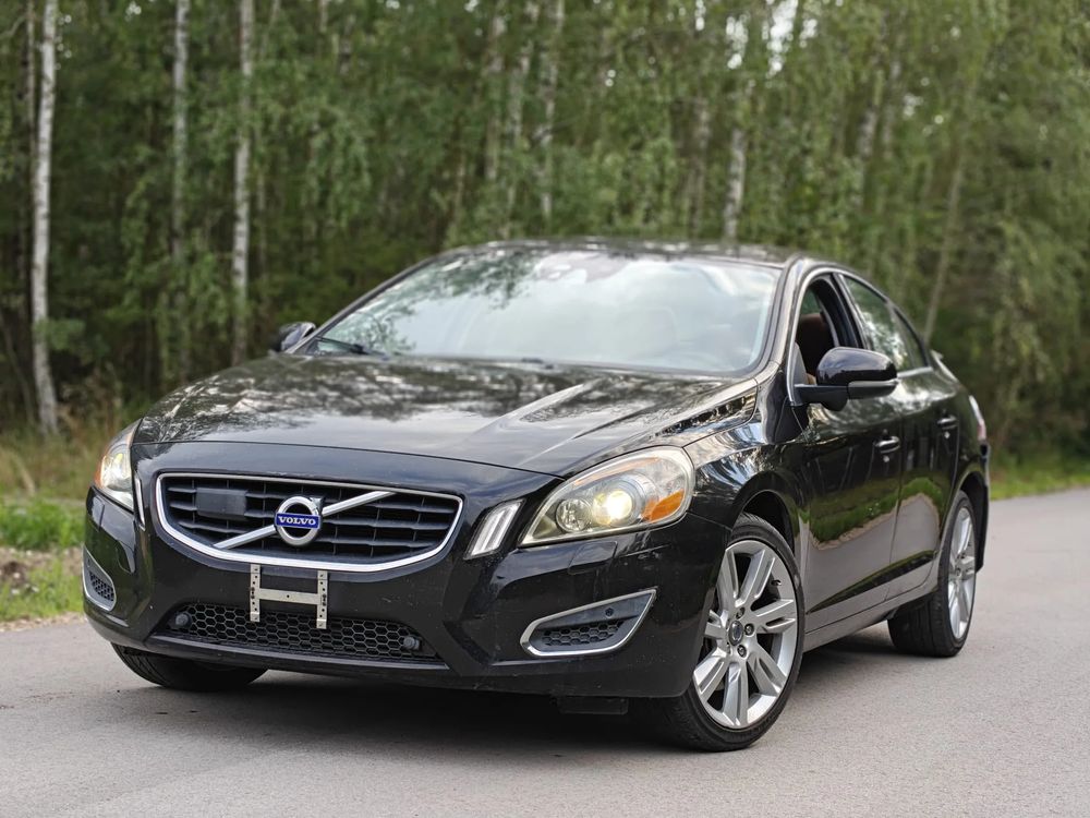 Volvo S60 II (2010-) T6 AWD Geartronic RDesign 2011