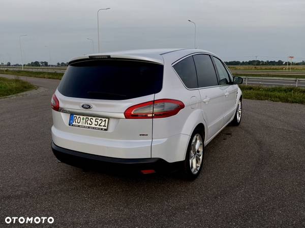 Ford S-Max - 10