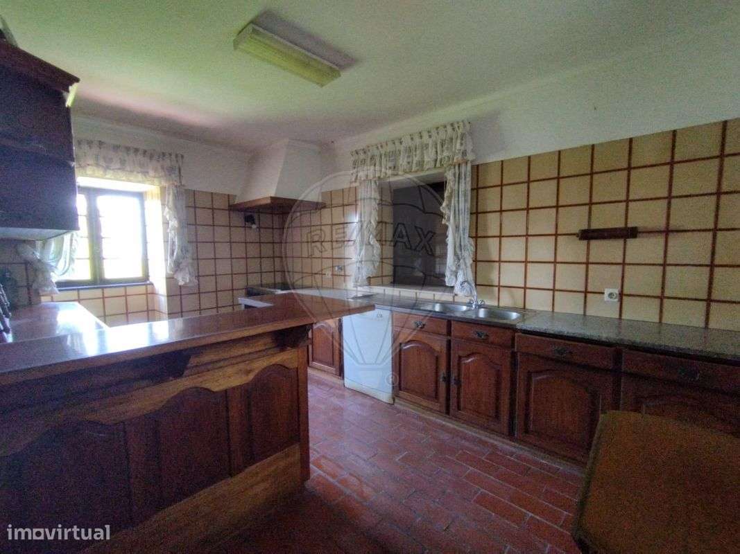 Moradia T6 para venda-32