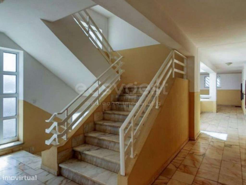 Apartamento T0+1 no Centro de Monte Gordo perto da Praia - Grande imagem: 4/16