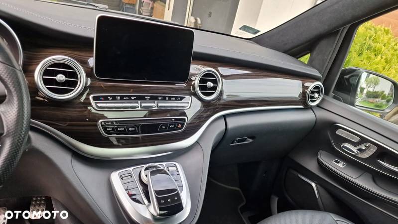 Mercedes-Benz Klasa V 250 d 4-Matic 7G-Tronic - 23