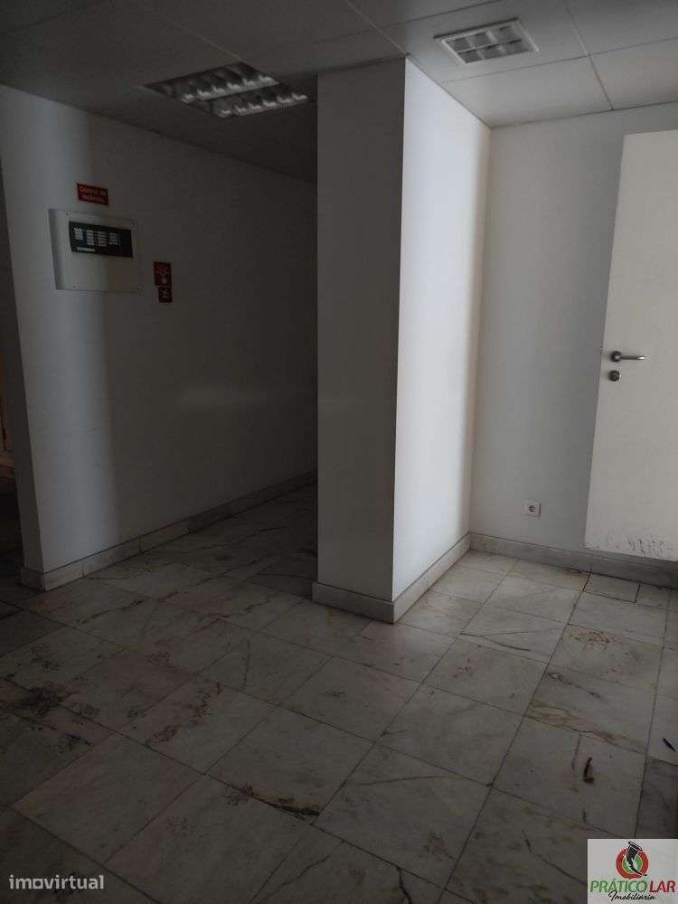 Loja no centro de Vagos-14