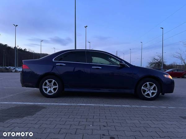 Honda Accord 2.0 Comfort - 2