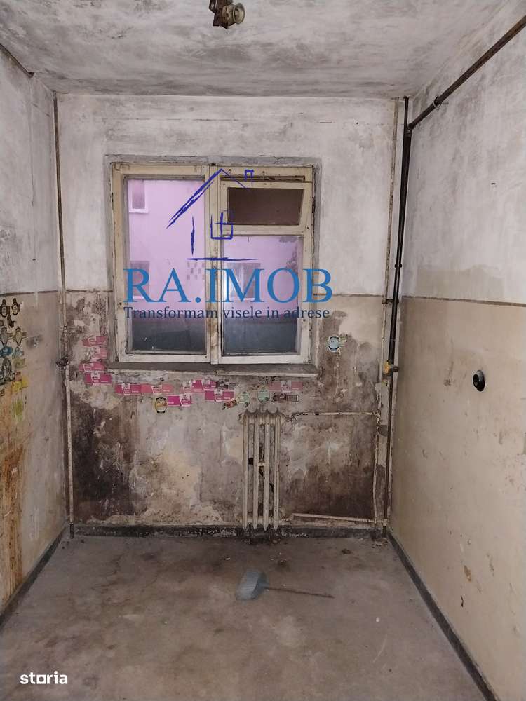 Apartament 2 camere, et 2/4, aleea Strejnic - Vest - 41000 euro-11