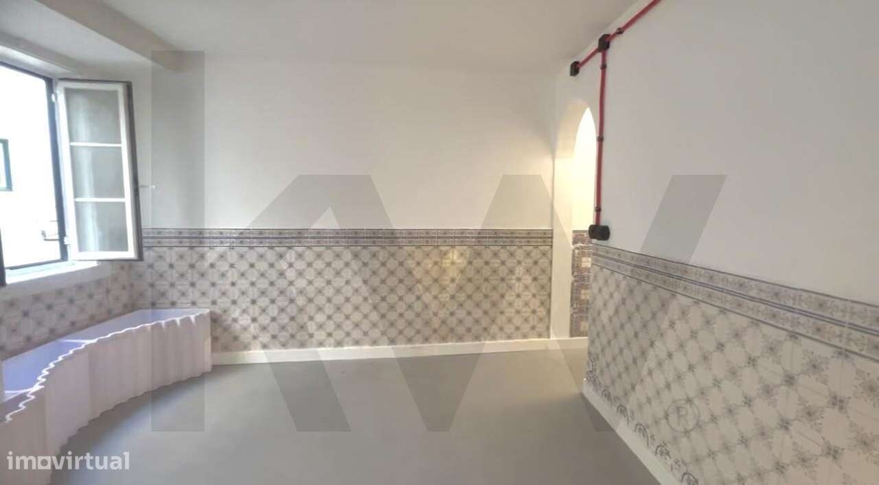 Baixa de Lisboa | T2 renovado a 2 min do metro do Rossio - Grande imagem: 2/16